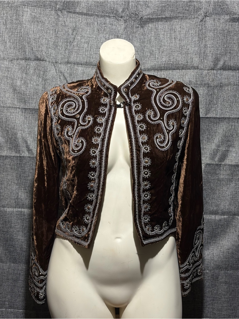 Double D Ranch Embellished Embroidered Velvet Cropped Bolero Jacket in Brown Med